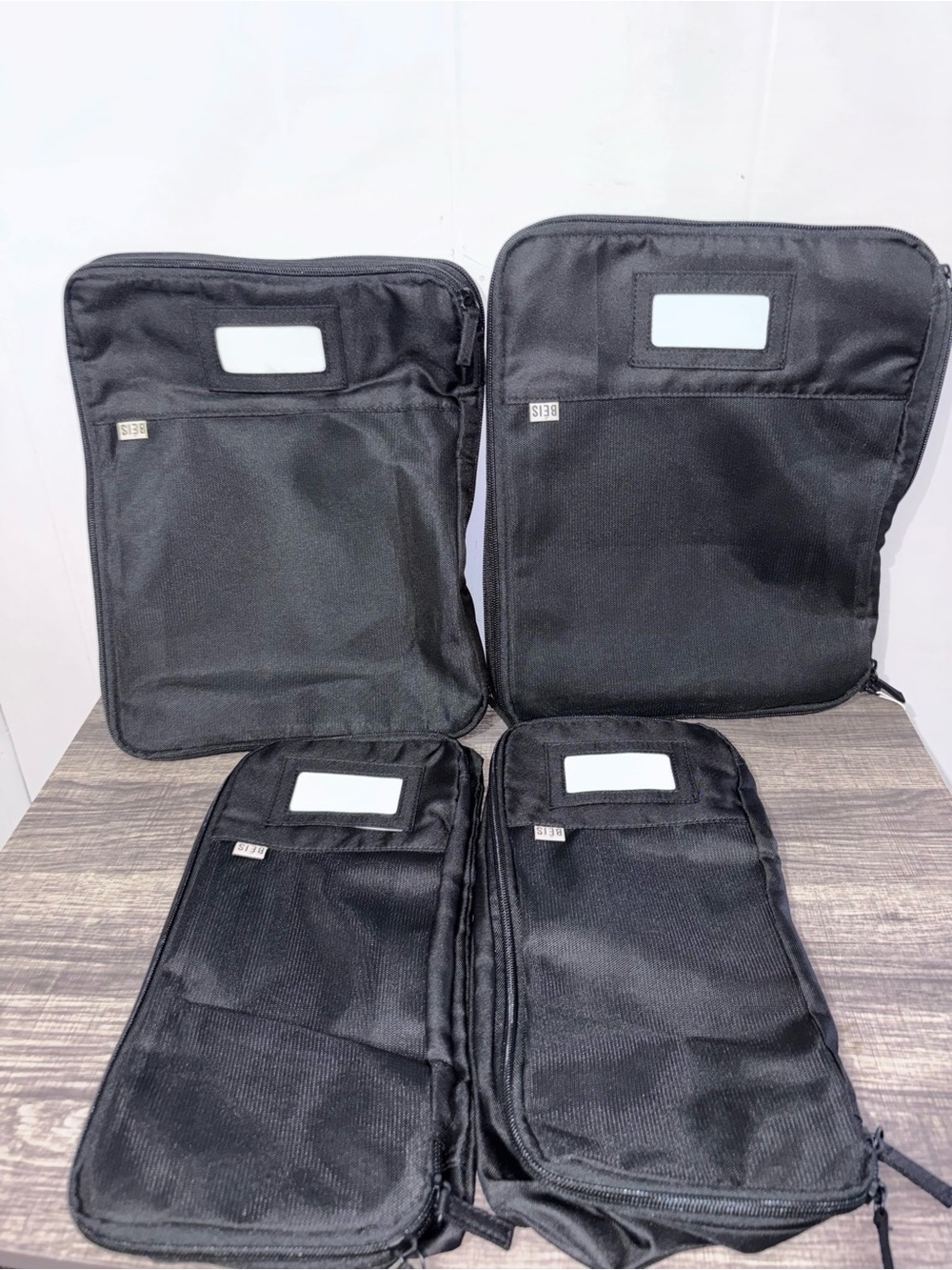 BEIS The compression packing cubes 4 pc in black